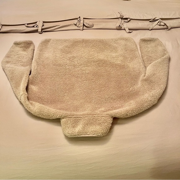 BOBS Dog Mom Sherpa Pullover - Picture 7 of 16